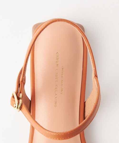 green label relaxing(グリーンレーベルリラクシング)の「パテッドベルト フラットサンダル(1.5cmヒール)(サンダル・レディース・ブラック/ブラウン/シルバー・S/M/L/XL)」の13枚目の写真