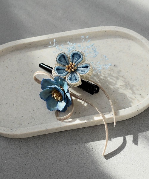utatane（ウタタネ）の「髪飾り クリップ つまみ細工 梅＆リボン 日本製（和装小物・レディース・クリーム/ピンク/ブルー/レッド・FREE）」の3枚目の写真