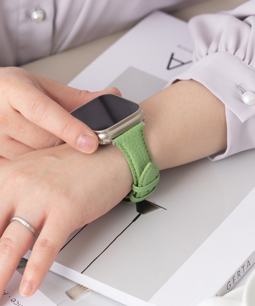 emonique(エモニーク)の「本革レザー Apple Watch バンド スマートウォッチバンド【38/40/41/42/44/45/49mm対応】(デジタル腕時計・レディース・グリーン/オレンジ/ブラウン/ダークブラウン/ブラック/ホワイト・42/38)」の5枚目の写真