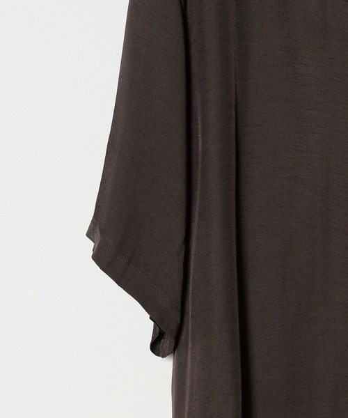 Calvin Klein(カルバン・クライン)の「Calvin Klein/カルバンクライン S/S BUTTON DOWN ショートスリーブオープンカラーシャツ(シャツ/ブラウス・レディース・ホワイト/ブラウン・S/M/L/XS)」の5枚目の写真