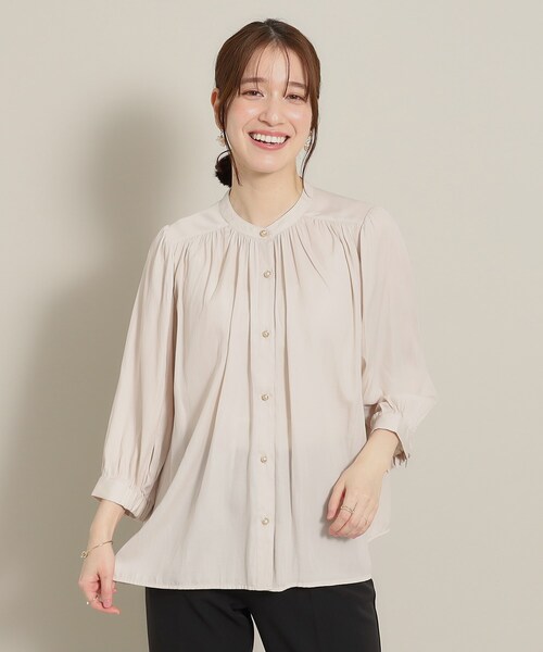 ITS'DEMO（イッツデモ）の「◆【通勤／体型カバー】サテン前開きブラウス（シャツ/ブラウス・レディース・アイボリー/グリーン系/ピンク/ライトブルー・00）」の2枚目の写真