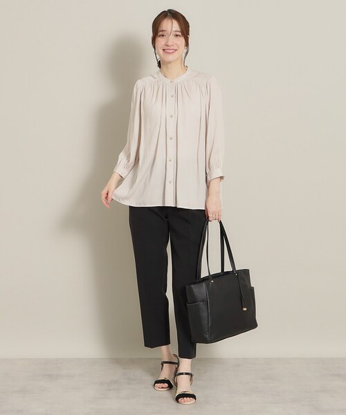 ITS'DEMO（イッツデモ）の「◆【通勤／体型カバー】サテン前開きブラウス（シャツ/ブラウス・レディース・アイボリー/グリーン系/ピンク/ライトブルー・00）」の7枚目の写真