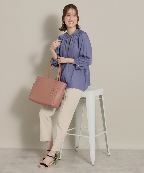 ITS'DEMO（イッツデモ）の「◆【通勤／体型カバー】サテン前開きブラウス（シャツ/ブラウス・レディース・アイボリー/グリーン系/ピンク/ライトブルー・00）」の18枚目の写真