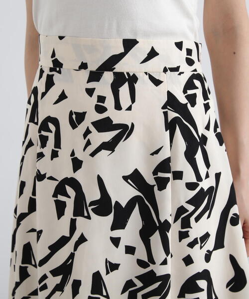 N.（N. Natural Beauty Basic）（エヌエヌナチュラルビューティーベーシック）の「◆プリントＡラインスカート《S Size Line》（スカート・レディース・ブラック系その他・MEDIUM/SMALL）」の16枚目の写真