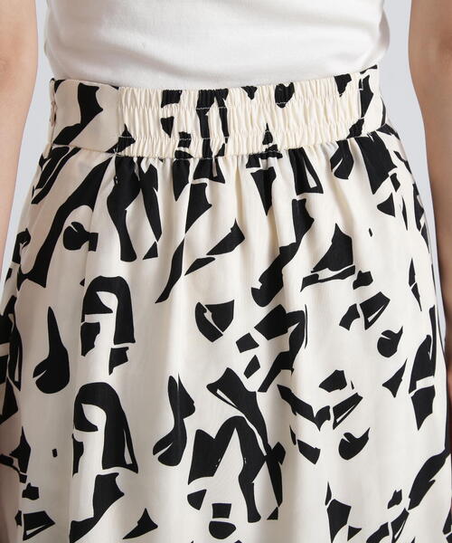 N.（N. Natural Beauty Basic）（エヌエヌナチュラルビューティーベーシック）の「◆プリントＡラインスカート《S Size Line》（スカート・レディース・ブラック系その他・MEDIUM/SMALL）」の14枚目の写真