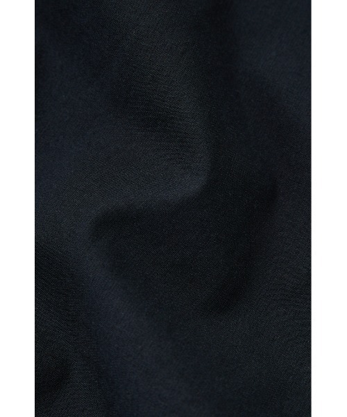 M_(エムアンダーバー)の「オーガニックコットン使用 一枚着にも羽織にも便利なノーカラーシャツ(シャツ/ブラウス・レディース・ライトカーキ/オフホワイト/ブラック・FREE)」の20枚目の写真