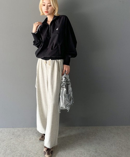 classicalelf（クラシカルエルフ）の「大人の進化系トップス。胸刺繍シャーリングネックハーフジッププルオーバー（ブルゾン・レディース・ネイビー/ベージュ/ブラック/ベージュ系・X-LARGE/SMALL/MEDIUM/LARGE）」の7枚目の写真