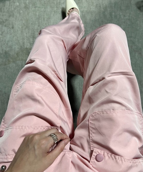 ROOPTOKYO(ループトウキョウ)の「▲Nylon Cargo Pants / ナイロンカーゴパンツ(カーゴパンツ・レディース・ブラック/ピンク・S/M)」の14枚目の写真