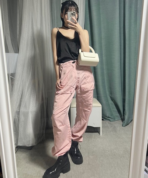 ROOPTOKYO(ループトウキョウ)の「▲Nylon Cargo Pants / ナイロンカーゴパンツ(カーゴパンツ・レディース・ブラック/ピンク・S/M)」の17枚目の写真