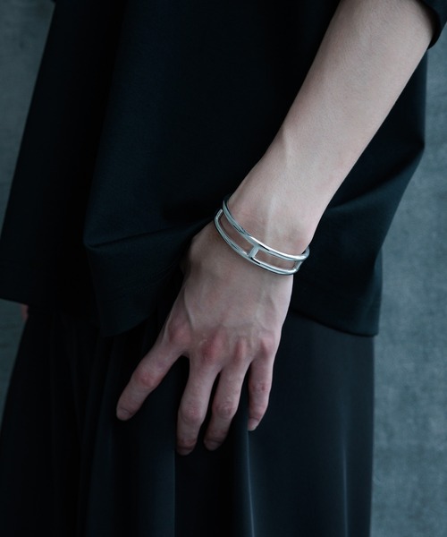 HARE(ハレ)の「Hモチーフバングル(HARE)(バングル/リストバンド・メンズ・シルバー・FREE)」の6枚目の写真