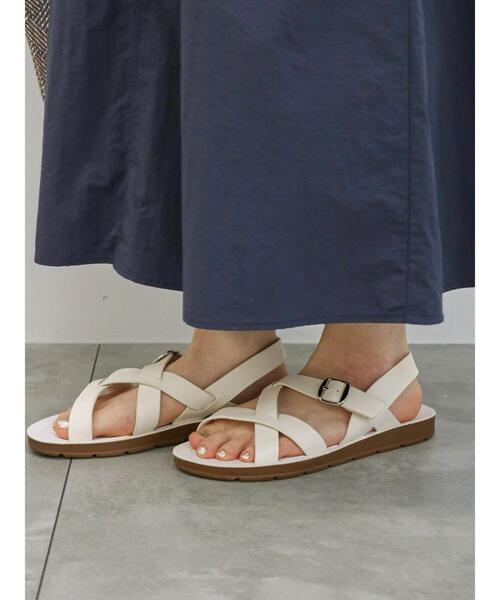 Samansa Mos2 blue（サマンサモスモスブルー）の「【ふっくらクッション】クロスベルトサンダル（ドレスシューズ・レディース・ブラック/キナリ/ブラウン・M/L）」の21枚目の写真