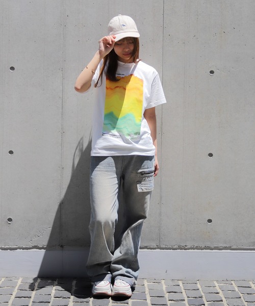 UNIT CHEST(ユニットチェスト)の「【UNIT CHEST】unique unisex T-shirt グラデーションTシャツ(Tシャツ/カットソー・メンズ・ブラック/ホワイト・L/M/S)」の6枚目の写真