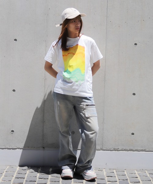UNIT CHEST(ユニットチェスト)の「【UNIT CHEST】unique unisex T-shirt グラデーションTシャツ(Tシャツ/カットソー・メンズ・ブラック/ホワイト・L/M/S)」の5枚目の写真