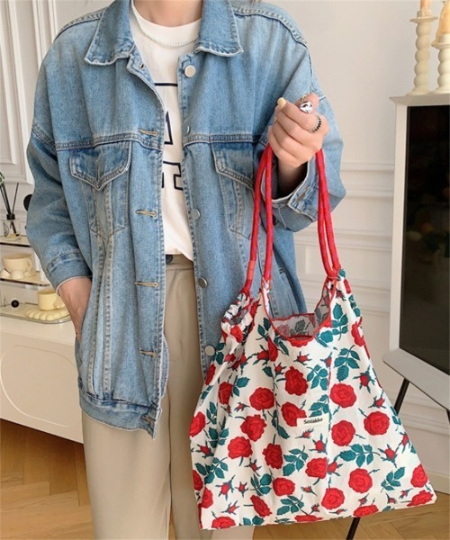 Ritzy(リッツィー)の「15柄 プリント トートバッグ(トートバッグ・レディース・A/B/C/D/E/F/G/H/I/J/K/L/M/N/O・FREE)」の2枚目の写真