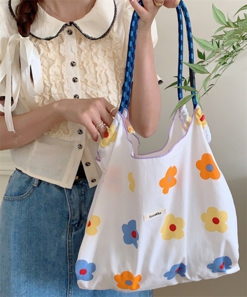 Ritzy(リッツィー)の「15柄 プリント トートバッグ(トートバッグ・レディース・A/B/C/D/E/F/G/H/I/J/K/L/M/N/O・FREE)」の20枚目の写真