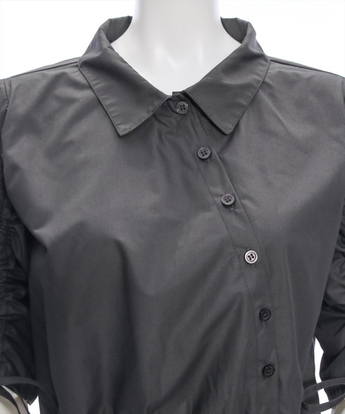 clear（クリア）の「ショート丈袖シャーリングシャツ[着回し抜群 大人 カジュアル]≪再入荷≫（シャツ/ブラウス・レディース・チャコールグレー/オフホワイト/グレイッシュベージュ・F）」の9枚目の写真