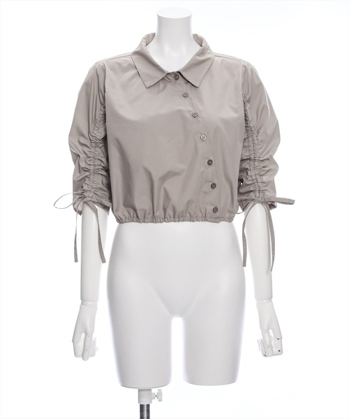 clear（クリア）の「ショート丈袖シャーリングシャツ[着回し抜群 大人 カジュアル]≪再入荷≫（シャツ/ブラウス・レディース・チャコールグレー/オフホワイト/グレイッシュベージュ・F）」の19枚目の写真