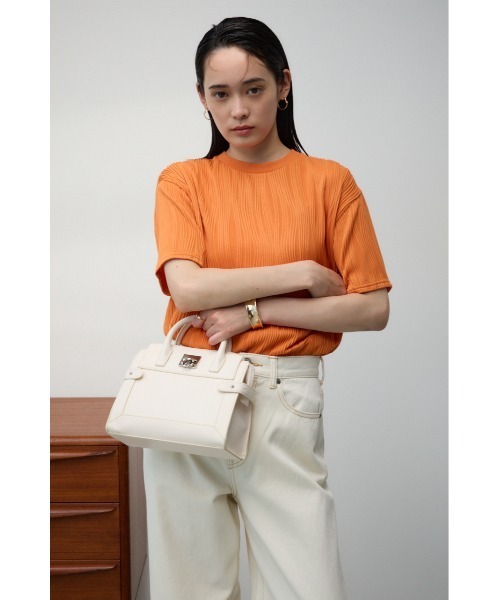 AZUL by moussy（アズールバイマウジー）の「サイドベルトデザイントラペイズドバッグ（ショルダーバッグ・レディース・アイボリー/ブラック/ライトブルー・FREE）」の5枚目の写真