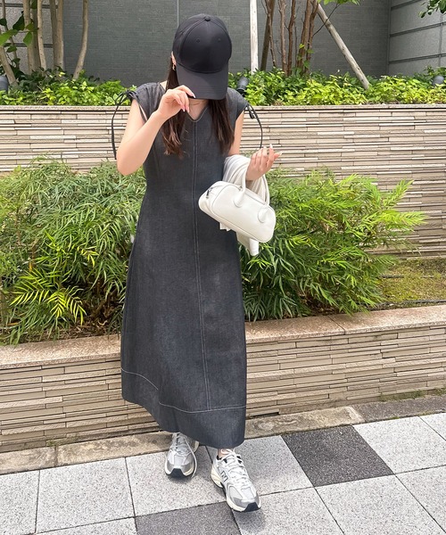 KOBE LETTUCE（コウベレタス）の「肩リボンハートネックデニムワンピース（ワンピース・レディース・ブラック/ブルー/インディゴブルー・M/L）」の8枚目の写真