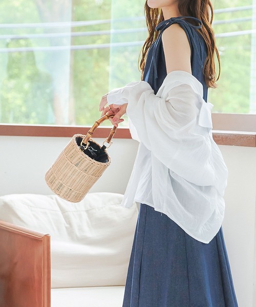 KOBE LETTUCE（コウベレタス）の「肩リボンハートネックデニムワンピース（ワンピース・レディース・ブラック/ブルー/インディゴブルー・M/L）」の14枚目の写真