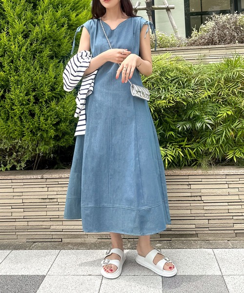 KOBE LETTUCE（コウベレタス）の「肩リボンハートネックデニムワンピース（ワンピース・レディース・ブラック/ブルー/インディゴブルー・M/L）」の20枚目の写真