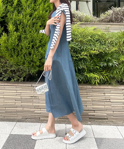 KOBE LETTUCE（コウベレタス）の「肩リボンハートネックデニムワンピース（ワンピース・レディース・ブラック/ブルー/インディゴブルー・M/L）」の22枚目の写真