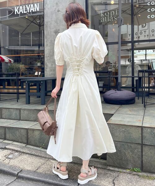 MAJESTIC LEGON（マジェスティックレゴン）の「スタイルアップシャツワンピース（シャツワンピース・レディース・ブラック系その他/ブラック系その他2/グレー系その他/アイボリー・SMALL/X-SMALL/MEDIUM）」の17枚目の写真