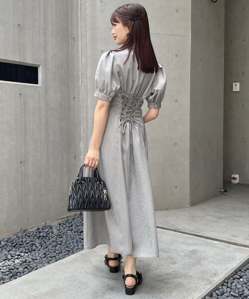 MAJESTIC LEGON（マジェスティックレゴン）の「スタイルアップシャツワンピース（シャツワンピース・レディース・ブラック系その他/ブラック系その他2/グレー系その他/アイボリー・SMALL/X-SMALL/MEDIUM）」の12枚目の写真