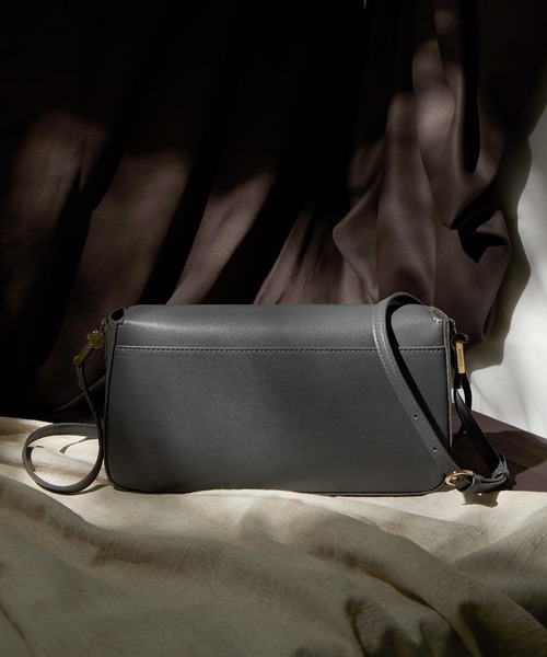 CIASENSE（シアセンス）の「3way メタルフラップ スクエア ショルダー バッグ/ハンドバッグ 3way Metal Flap Square Shoulder Bag/Handbag（ショルダーバッグ・メンズ・グレー/ブラック・FREE）」の12枚目の写真