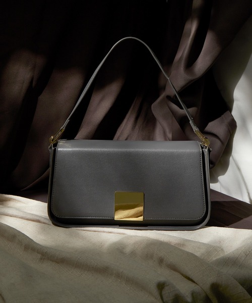 CIASENSE（シアセンス）の「3way メタルフラップ スクエア ショルダー バッグ/ハンドバッグ 3way Metal Flap Square Shoulder Bag/Handbag（ショルダーバッグ・メンズ・グレー/ブラック・FREE）」の13枚目の写真