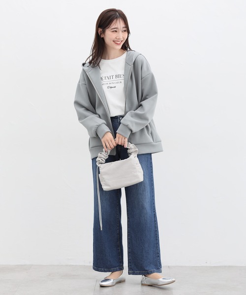 Honeys（ハニーズ）の「刺繍入りロゴＴシャツ（Tシャツ/カットソー・レディース・キナリ/スミクロ/ブルー/ピンク/アイボリー・M/LL/L/S）」の6枚目の写真