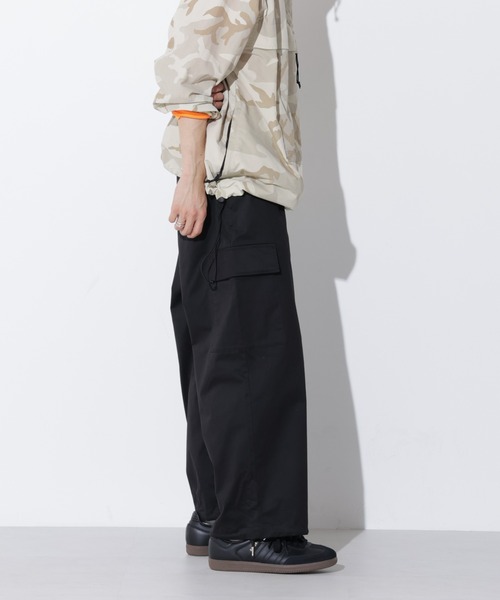 Apo(s)ture(アポスチャー)の「LUCAS-002/サテンストレッチカーゴパンツ(カーゴパンツ・メンズ・ベージュ/モカ/ネイビー/ブラック・XS/S/M/L/XL)」の5枚目の写真
