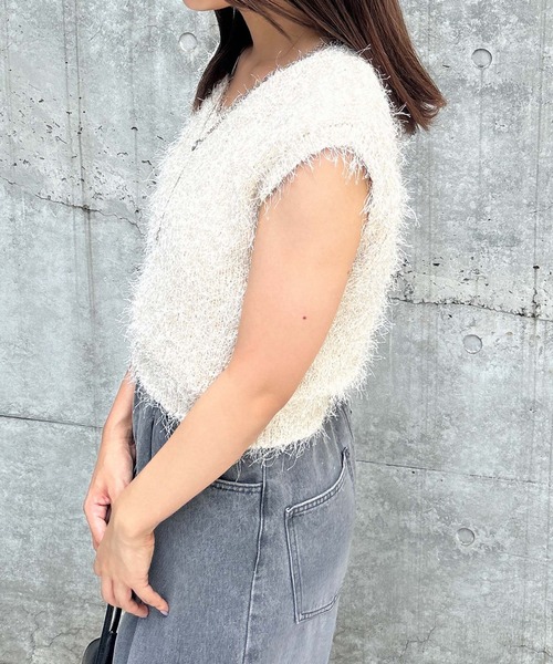 INGNI(イング)の「ラメフェザーニットベスト/A(ニット/セーター・レディース・グレー/アイボリー/ブラック/グレー系その他2・M)」の6枚目の写真
