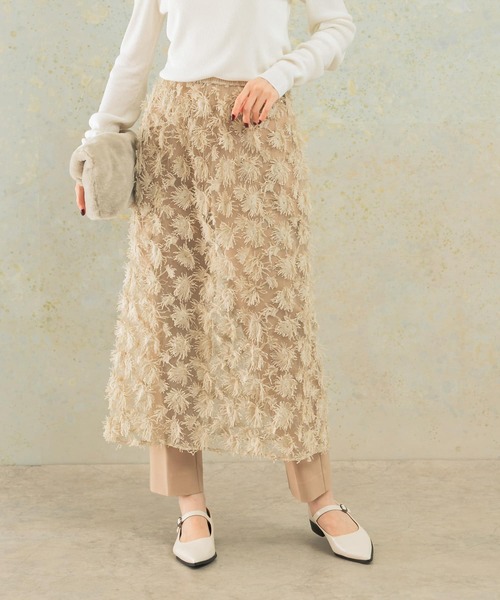 URBAN RESEARCH ROSSO WOMEN（アーバンリサーチ　ロッソ）の「チュールフラワーレイヤードスカート（スカート・レディース・ブラック/ベージュ・FREE）」の21枚目の写真