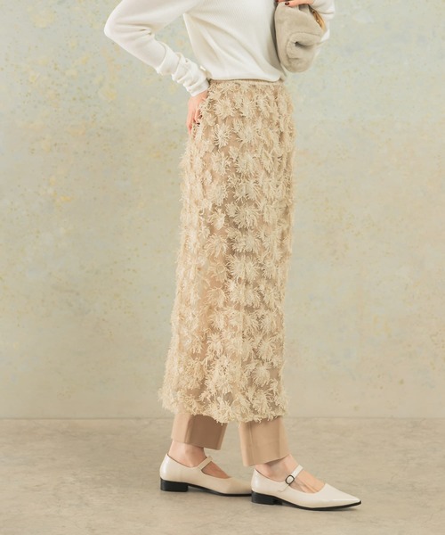 URBAN RESEARCH ROSSO WOMEN（アーバンリサーチ　ロッソ）の「チュールフラワーレイヤードスカート（スカート・レディース・ブラック/ベージュ・FREE）」の22枚目の写真