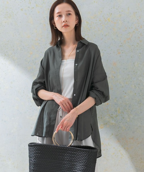 URBAN RESEARCH ROSSO WOMEN(アーバンリサーチ ロッソ)の「オーバーサイズシャツ(シャツ/ブラウス・レディース・ベージュ/カーキ/ブラウン・FREE)」の6枚目の写真