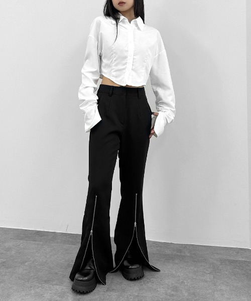 LVEU.(ラブユ.)の「【LVEU.】シャーリングスリーブクロップドシャツ / トップス シャツ クロップド ショート シャーリング モード系 長袖 モード ブラック ブルー(シャツ/ブラウス・レディース・ブルー/ホワイト・FREE)」の16枚目の写真