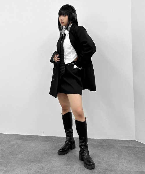 LVEU.(ラブユ.)の「【LVEU.】シャーリングスリーブクロップドシャツ / トップス シャツ クロップド ショート シャーリング モード系 長袖 モード ブラック ブルー(シャツ/ブラウス・レディース・ブルー/ホワイト・FREE)」の22枚目の写真