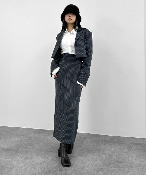LVEU.(ラブユ.)の「【LVEU.】シャーリングスリーブクロップドシャツ / トップス シャツ クロップド ショート シャーリング モード系 長袖 モード ブラック ブルー(シャツ/ブラウス・レディース・ブルー/ホワイト・FREE)」の20枚目の写真