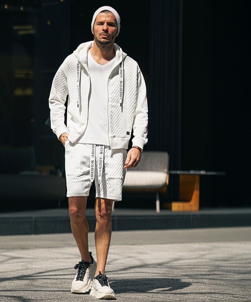 Malbon パーカー×ショーツ 2点セット 白系 スポーティ 清潔感◎✨✅ Malbon パーカー×ショーツ 2点セット 白系 スポーティ 清潔感