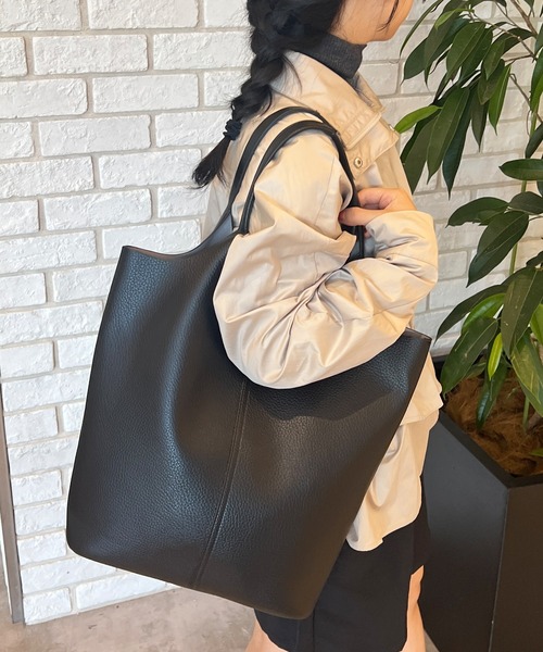 HEILIS（ヘイリス）の「【A4サイズ収納可能】軽量縦型トートバッグ / 無地 ブラック シルバー ハンドバッグ《PC・タブレット収納可能で通勤/通学に！》（トートバッグ・レディース・シルバー/ブラック・FREE）」の2枚目の写真