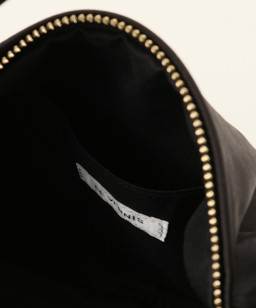 LE TALON(ルタロン)の「LE VERNIS/ル・ベルニ Candy satin bag(ハンドバッグ・レディース・ブラック・FREE)」の6枚目の写真