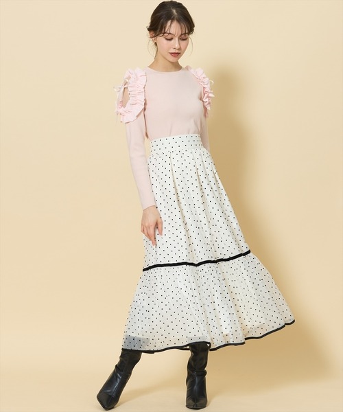 SWINGLE(スウィングル)の「フロッキードット切替ボリュームフレアスカート(スカート・レディース・ホワイト系その他/グレー系その他/ブラック系その他・FREE)」の7枚目の写真