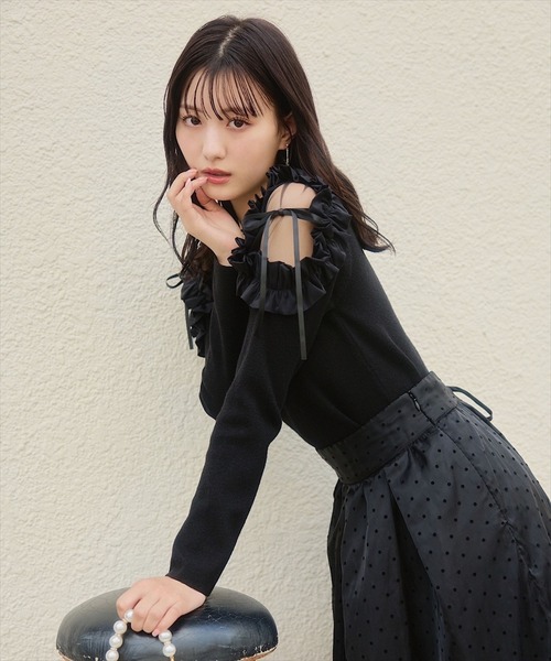 SWINGLE(スウィングル)の「フロッキードット切替ボリュームフレアスカート(スカート・レディース・ホワイト系その他/グレー系その他/ブラック系その他・FREE)」の6枚目の写真