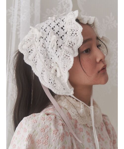 merry jenny（メリージェニー）の「りぼんたくさんヘッドドレス　/　リボンたくさんヘッドドレス（カチューシャ・レディース・ブラック/オフホワイト・FREE）」の6枚目の写真