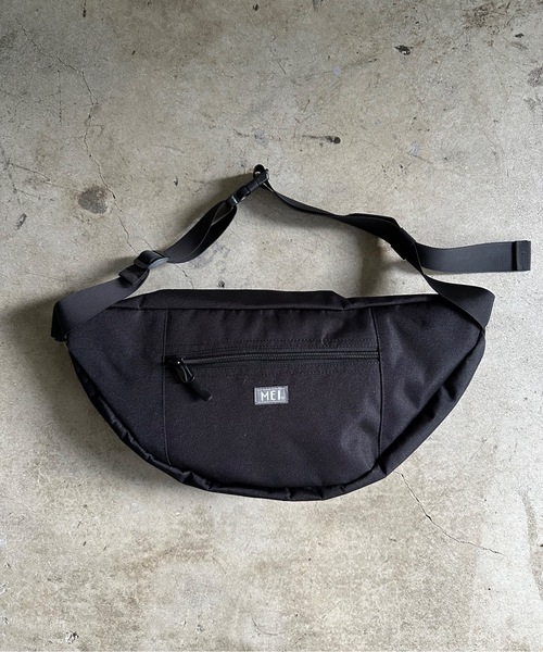 MEI（メイ）の「ST: MEI メイ BOTTOMLINE L ボトムライン Lサイズ　ボディバッグ（ボディバッグ/ウエストポーチ・レディース・ブラック/グレー/ベージュ・FREE）」の8枚目の写真