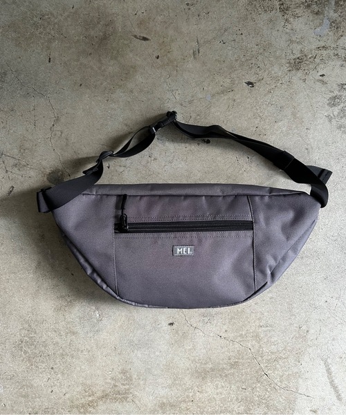 MEI（メイ）の「ST: MEI メイ BOTTOMLINE L ボトムライン Lサイズ　ボディバッグ（ボディバッグ/ウエストポーチ・レディース・ブラック/グレー/ベージュ・FREE）」の13枚目の写真