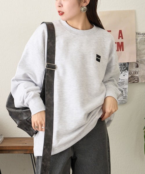 CIAOPANIC TYPY(チャオパニックティピー)の「【ユニセックス】シグニチャービックシルエットワンポイントロゴスウェット(スウェット・メンズ・カーキ/レッド/ライトグレー/チャコールグレー・LARGE/MEDIUM)」の21枚目の写真