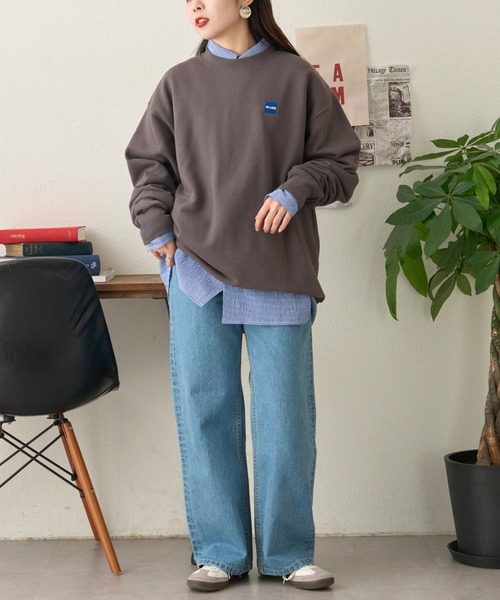 CIAOPANIC TYPY(チャオパニックティピー)の「【ユニセックス】シグニチャービックシルエットワンポイントロゴスウェット(スウェット・メンズ・カーキ/レッド/ライトグレー/チャコールグレー・LARGE/MEDIUM)」の12枚目の写真