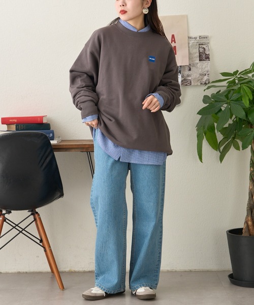 CIAOPANIC TYPY(チャオパニックティピー)の「【ユニセックス】シグニチャービックシルエットワンポイントロゴスウェット(スウェット・メンズ・カーキ/レッド/ライトグレー/チャコールグレー・LARGE/MEDIUM)」の5枚目の写真
